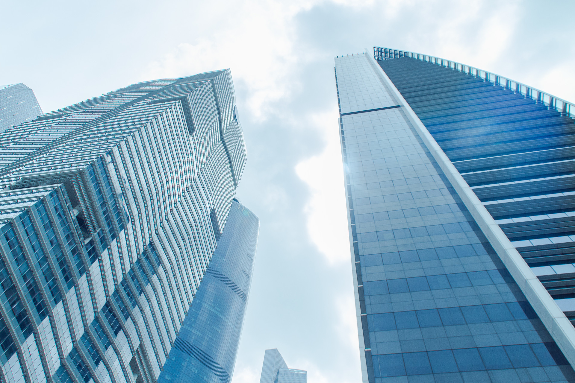 中關(guān)村科技園區(qū)豐臺(tái)園黨工委副書(shū)記、管委會(huì)主任張俊峰一行調(diào)研中建材信息