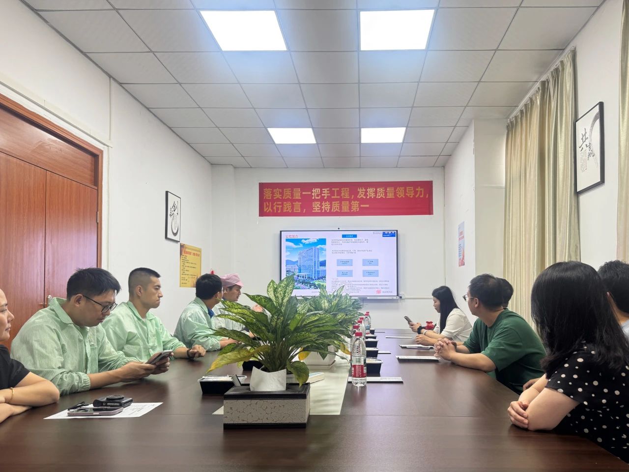 走進(jìn)華為丨搭建優(yōu)質(zhì)溝通平臺 共探寧夏數(shù)字能源新未來